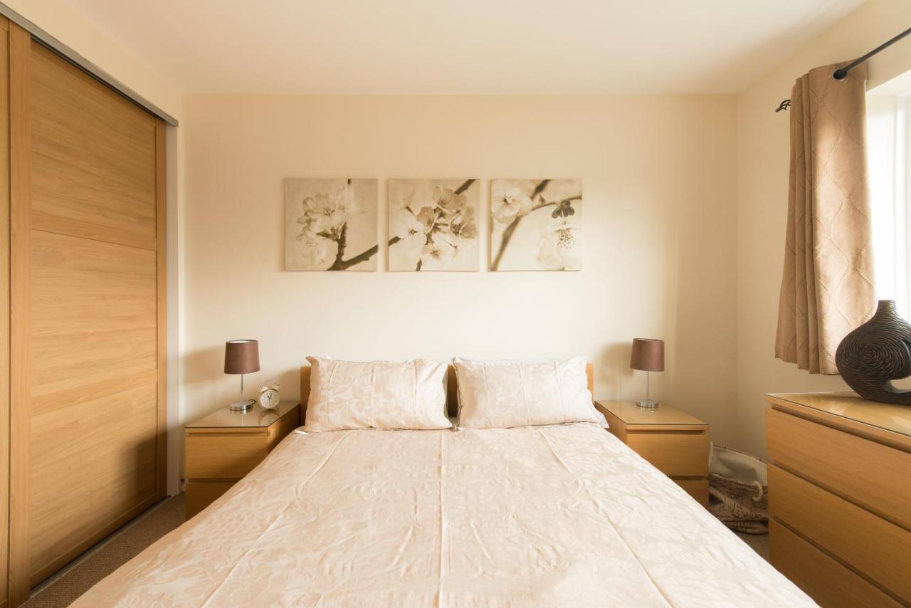 Chesterton Court Apartment Gloucester Bagian luar foto
